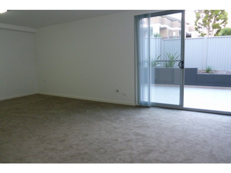 4/3-7 Gover Street, Peakhurst NSW 2210