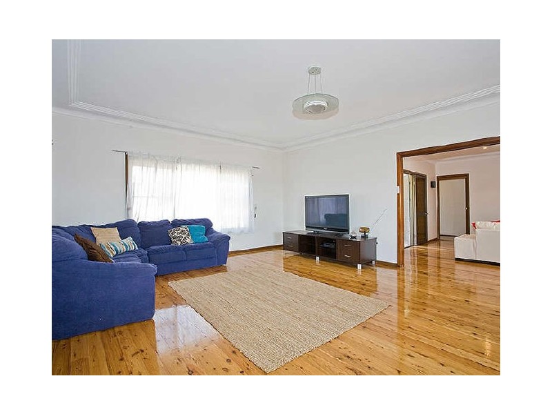 6 Neptune Street, Revesby NSW 2212