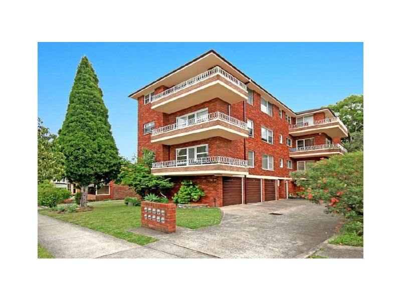 1/42-44 Macquarie Place, Mortdale NSW 2223