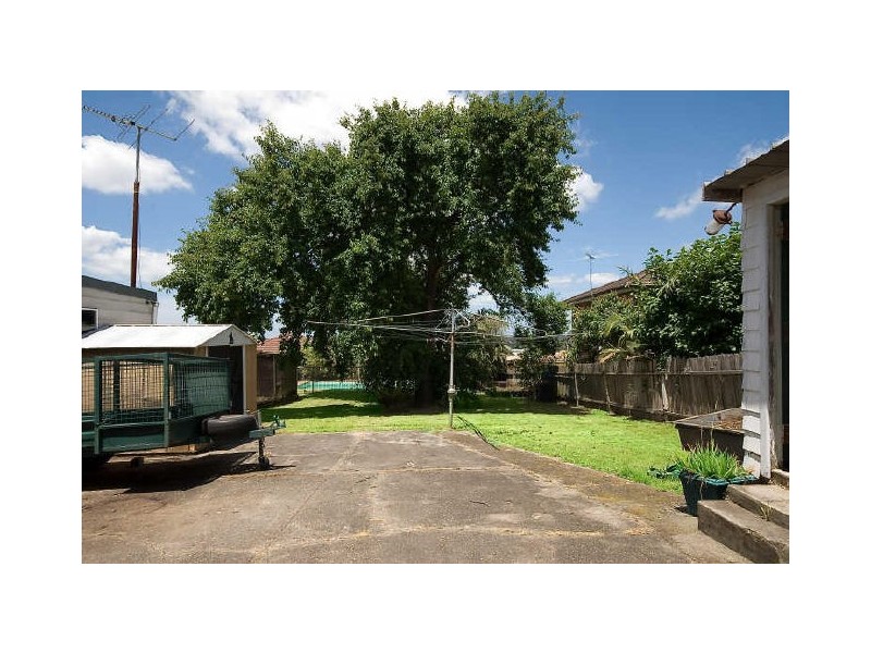 657 Forest Road, Peakhurst NSW 2210