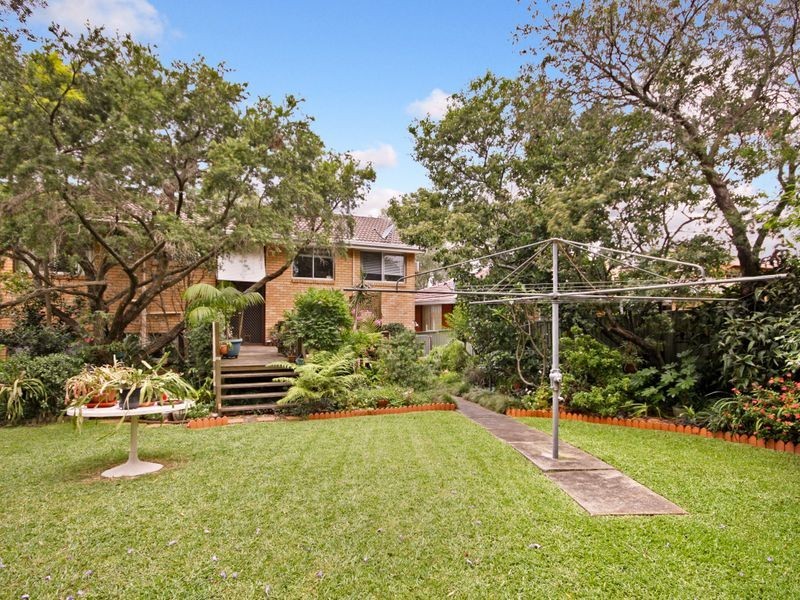 6 Bayview Road, Peakhurst Heights NSW 2210