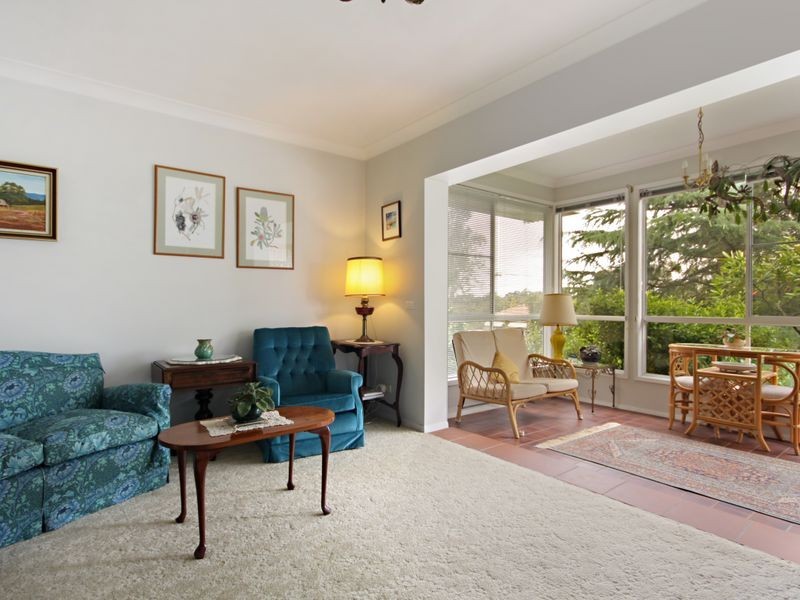 6 Bayview Road, Peakhurst Heights NSW 2210