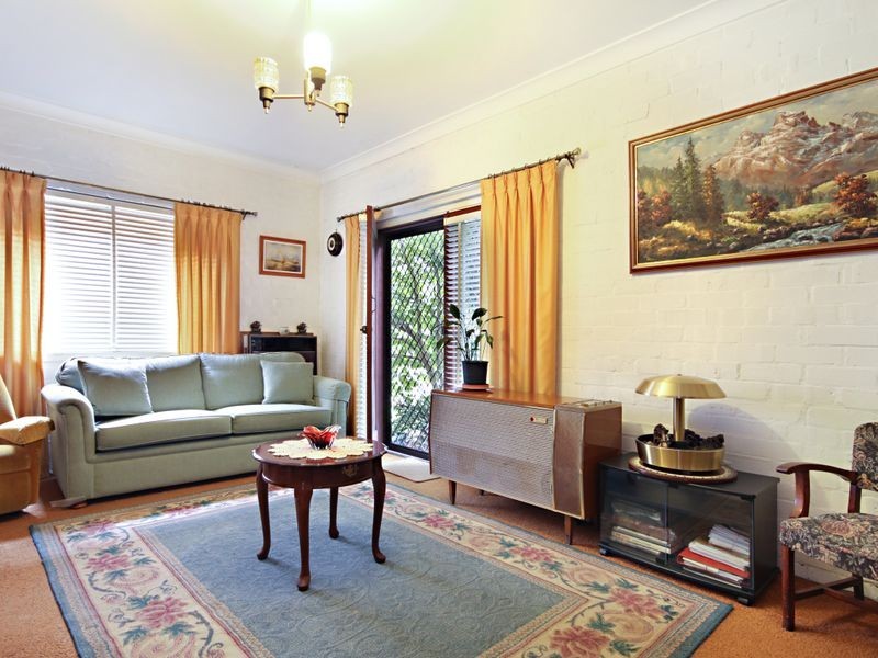 6 Bayview Road, Peakhurst Heights NSW 2210