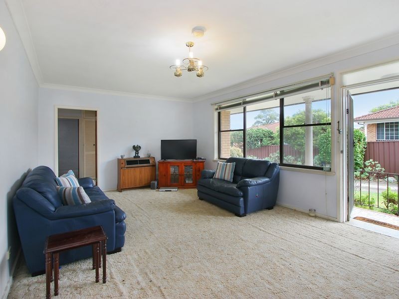 2/9 Mutual Road, Mortdale NSW 2223