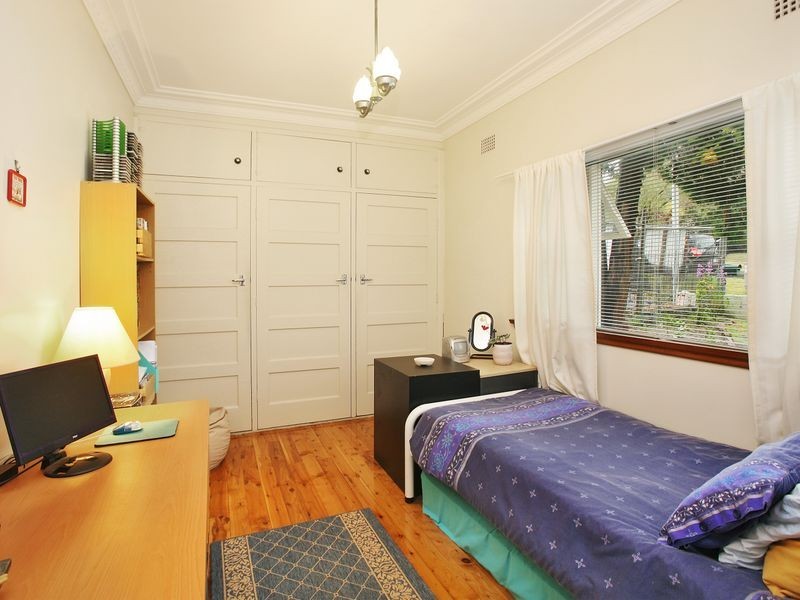 82 Balmoral Road, Mortdale NSW 2223