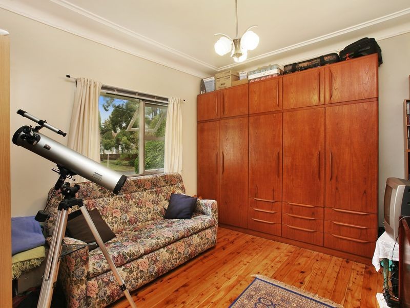 82 Balmoral Road, Mortdale NSW 2223