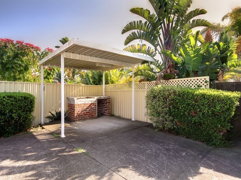 8 Meadowland Road, Peakhurst NSW 2210