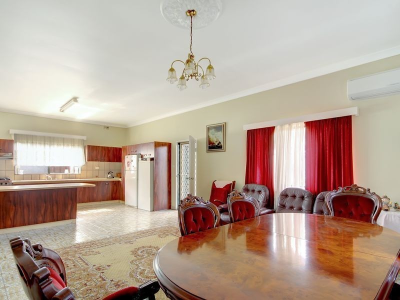 1 Macquarie Place, Mortdale NSW 2223