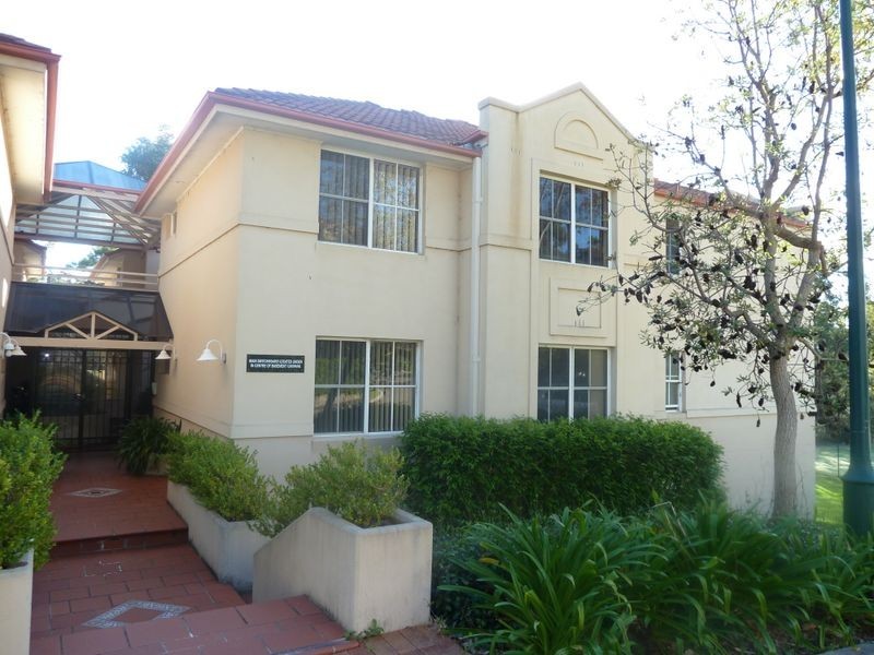 4/1 Oakwood Way, Menai NSW 2234