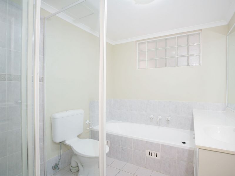 4/1 Oakwood Way, Menai NSW 2234