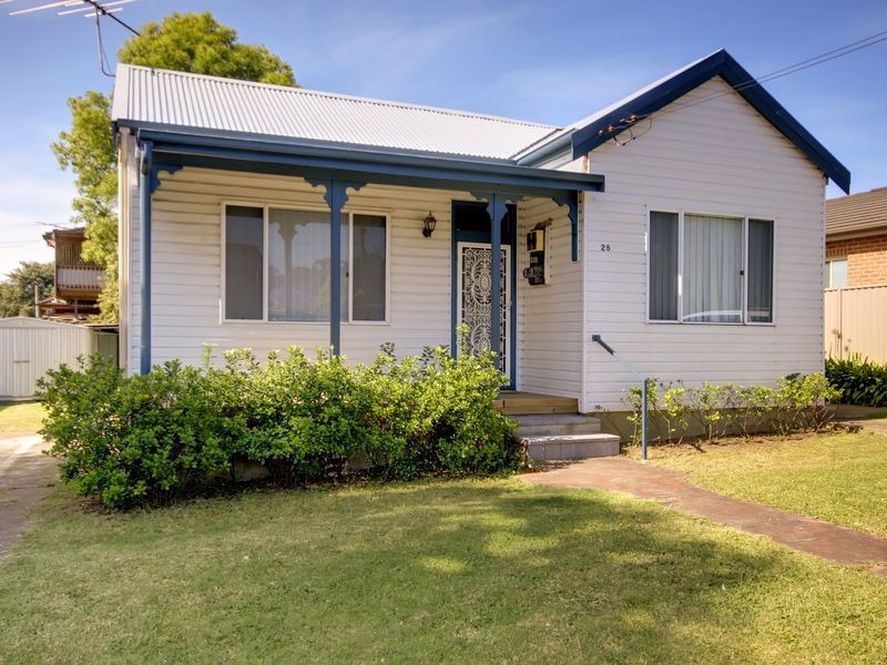 28 Henry Lawson Drive, Peakhurst NSW 2210