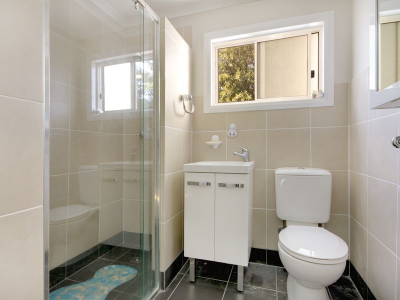 28 Henry Lawson Drive, Peakhurst NSW 2210