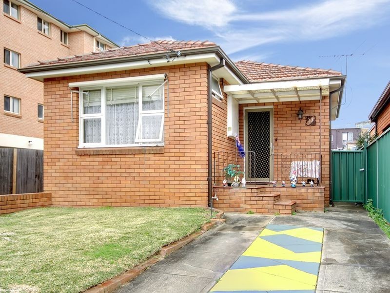 13 Macquarie Place, Mortdale NSW 2223