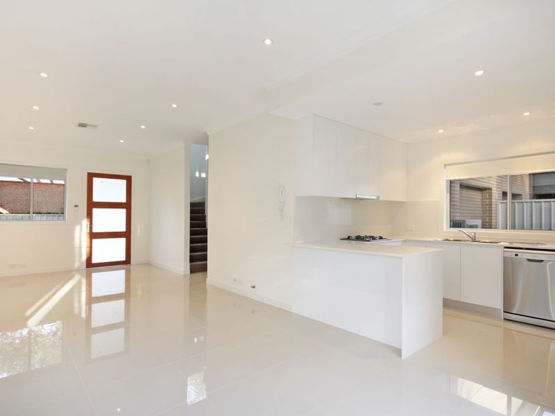 30B Samuel Street, Peakhurst NSW 2210