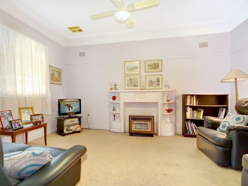 10 Bannerman Street, Mortdale NSW 2223