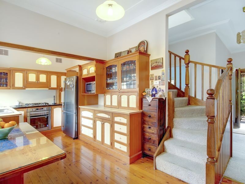 1 Prospect Road, Peakhurst NSW 2210