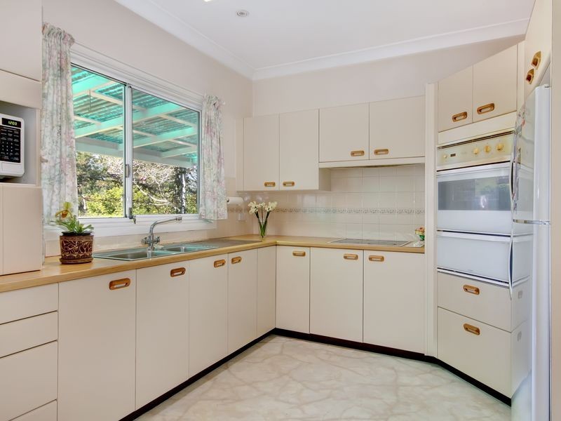 71 Bonds Road, Peakhurst NSW 2210