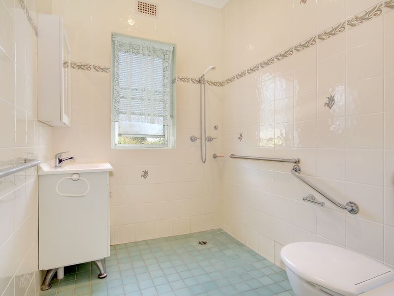 71 Bonds Road, Peakhurst NSW 2210