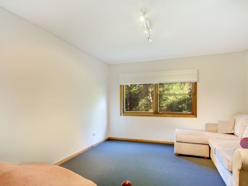 6B Booyong Avenue, Lugarno NSW 2210