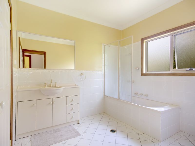 6B Booyong Avenue, Lugarno NSW 2210