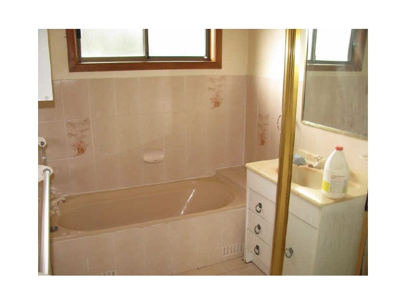 1 Sunlea Avenue, Mortdale NSW 2223