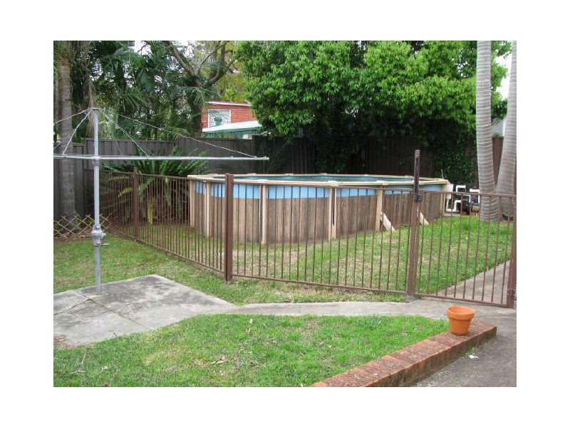 1 Sunlea Avenue, Mortdale NSW 2223