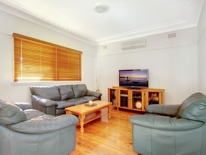 45 Baumans Road, Peakhurst NSW 2210