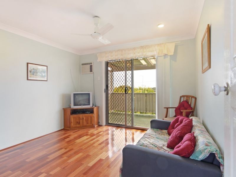 12 Milford Road, Peakhurst NSW 2210