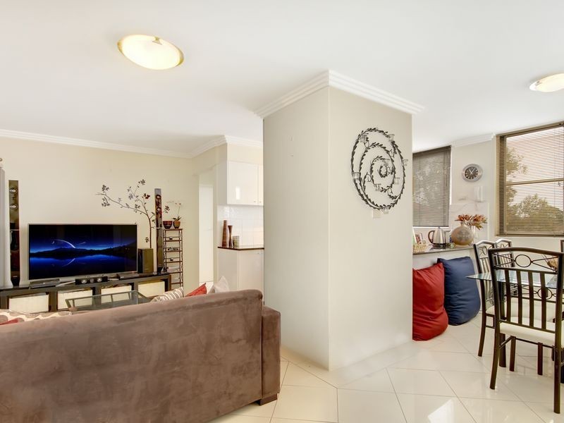 8/9 Pitt Street, Mortdale NSW 2223