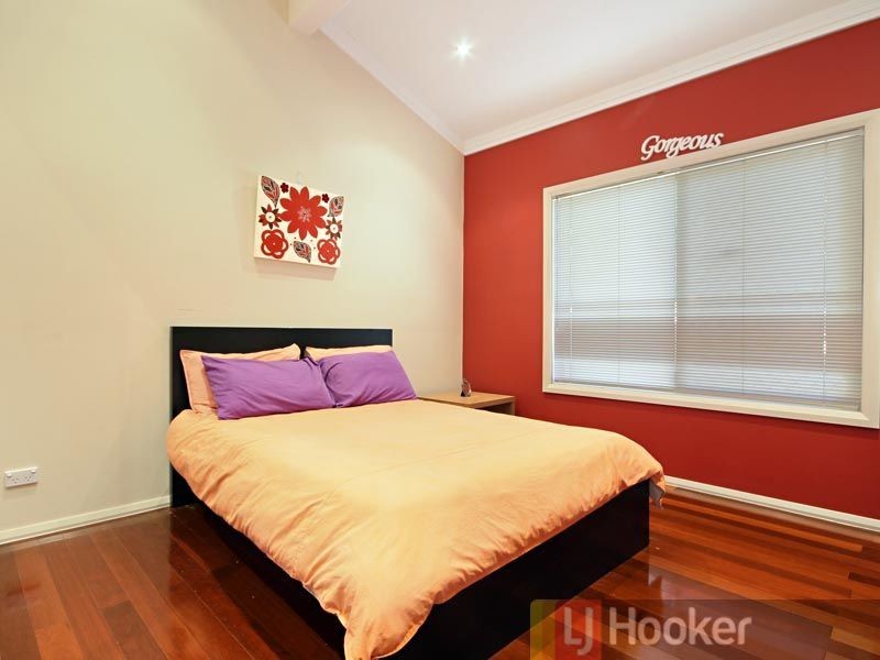 22 Hugh Avenue, Peakhurst NSW 2210