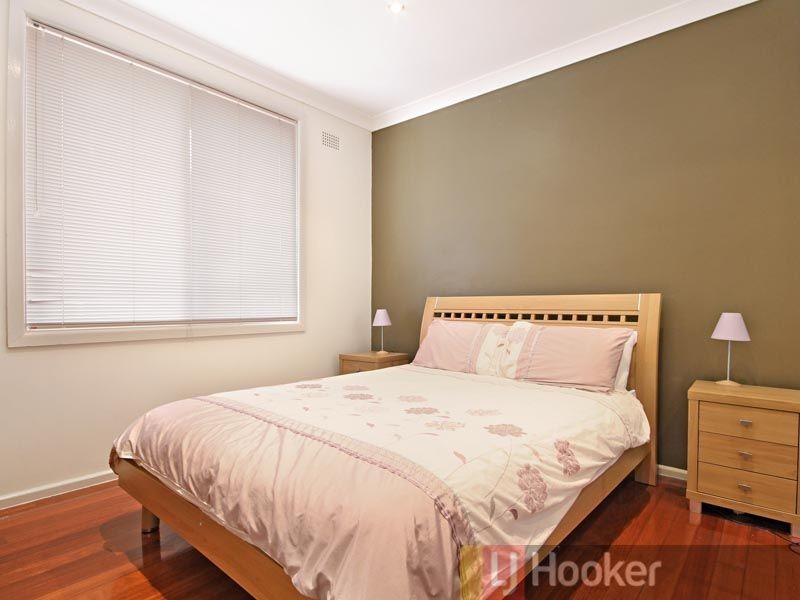 22 Hugh Avenue, Peakhurst NSW 2210