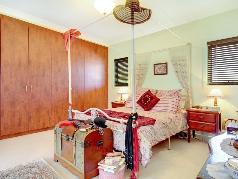 5 Barwon Road, Mortdale NSW 2223