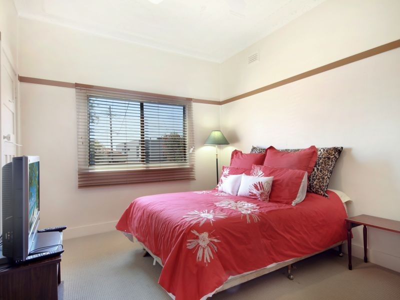 21 Legge Street, Roselands NSW 2196