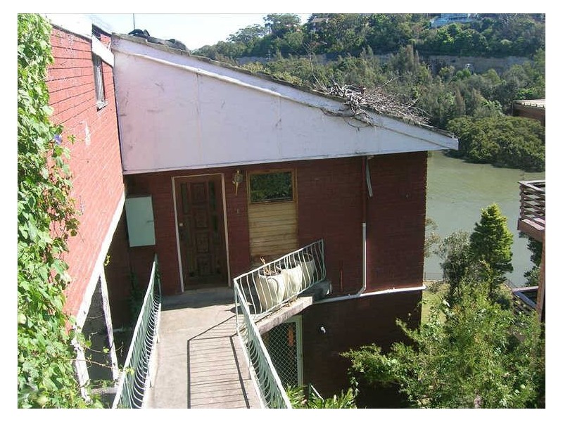 4 Dinjerra Crescent, Oatley NSW 2223