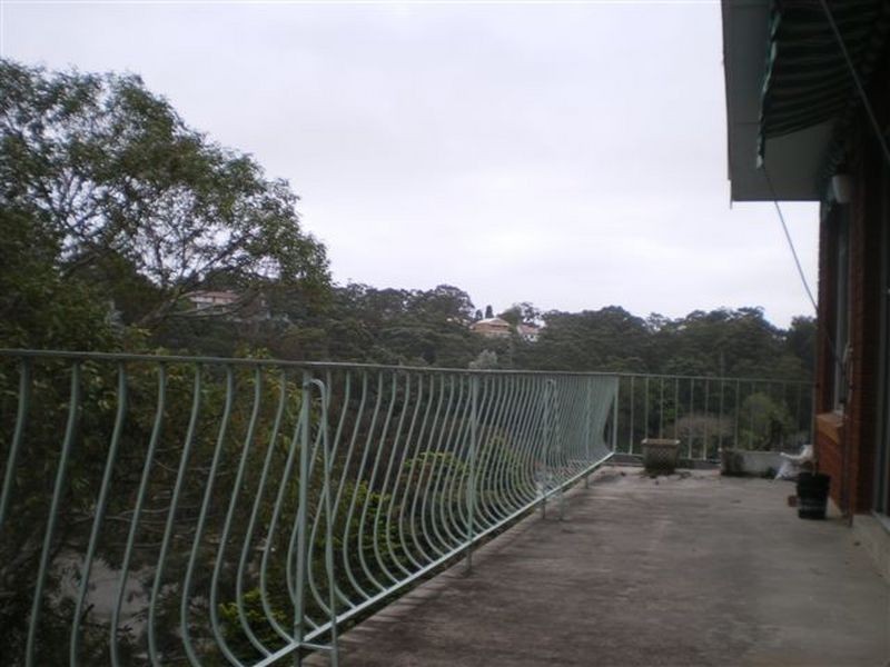 4 Dinjerra Crescent, Oatley NSW 2223