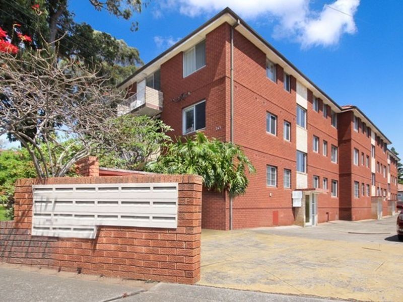 11/261 King Georges Road, Roselands NSW 2196