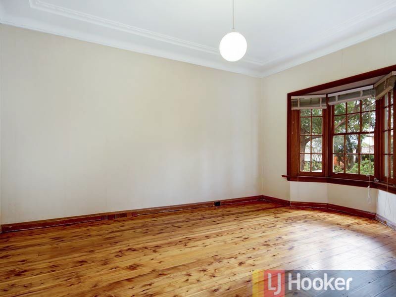 5 Trafalgar Street, Peakhurst NSW 2210