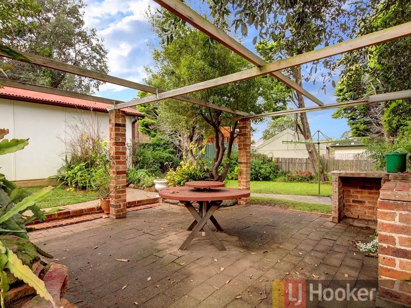 5 Trafalgar Street, Peakhurst NSW 2210