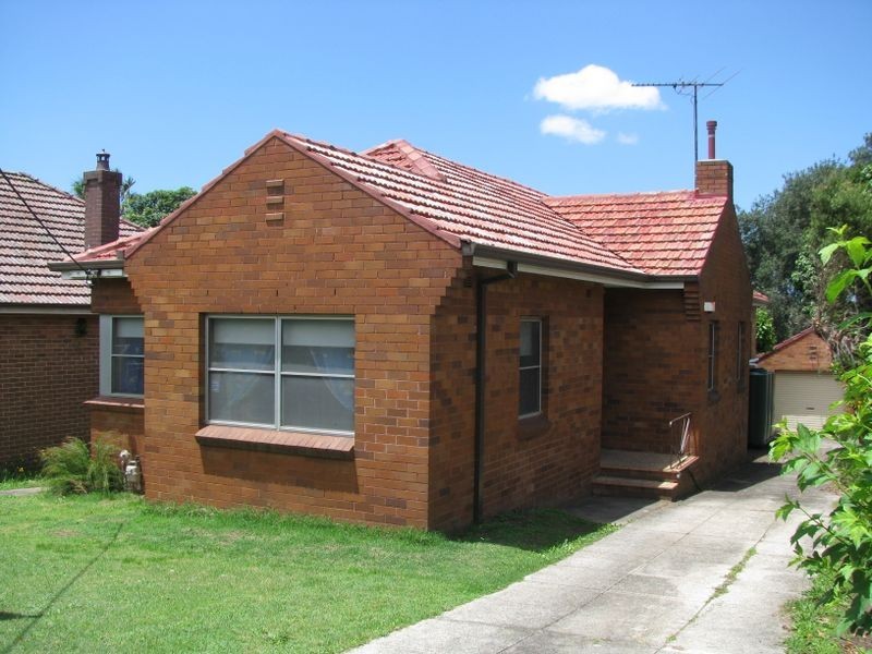 4 Rosemont Avenue, Mortdale NSW 2223