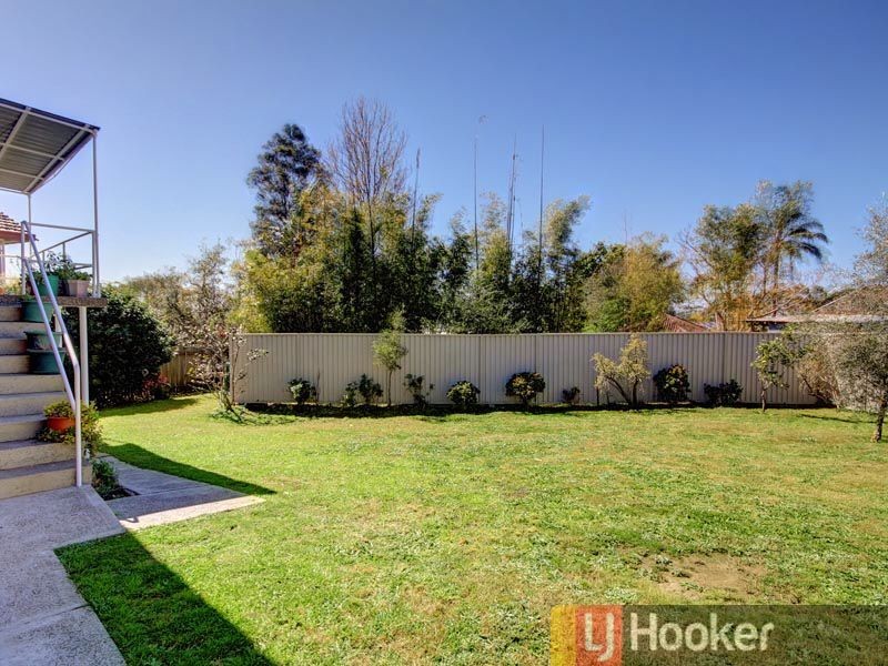 18 Illinga Place, Lugarno NSW 2210