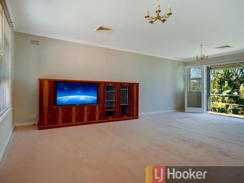 18 Illinga Place, Lugarno NSW 2210