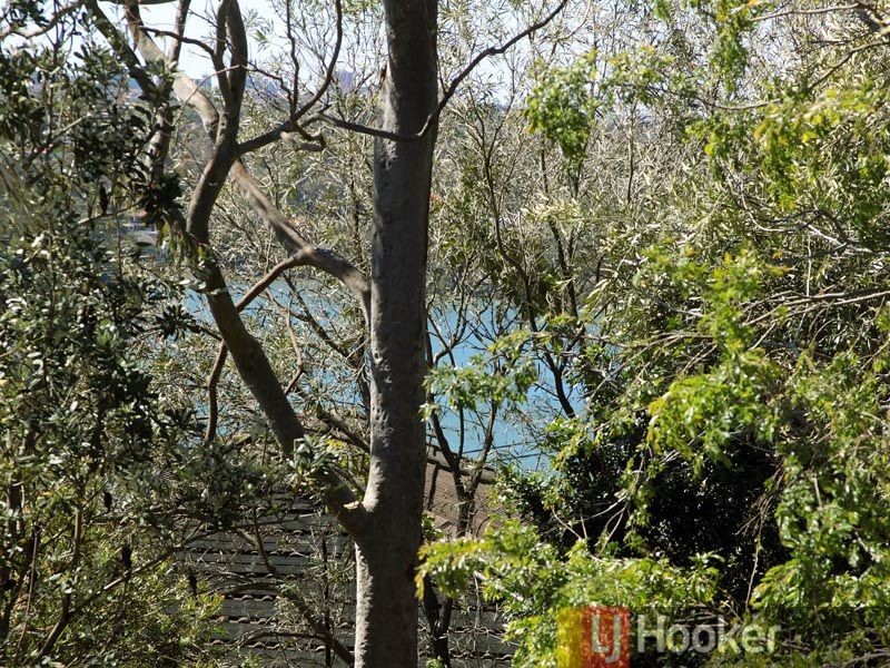 18 Illinga Place, Lugarno NSW 2210