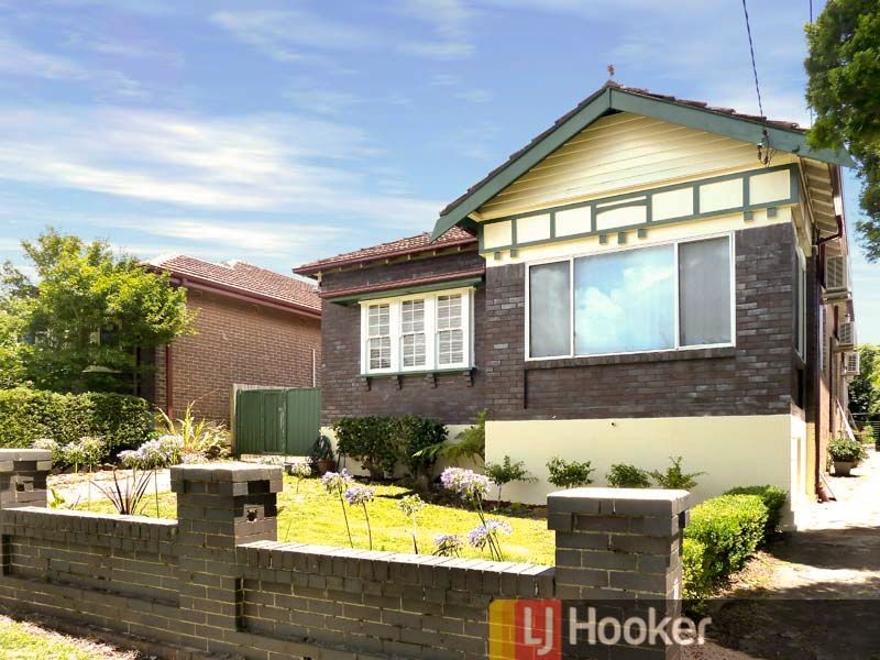 7 Rosemont Avenue, Mortdale NSW 2223