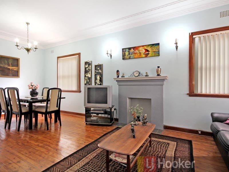 43 Bailey Parade, Peakhurst NSW 2210