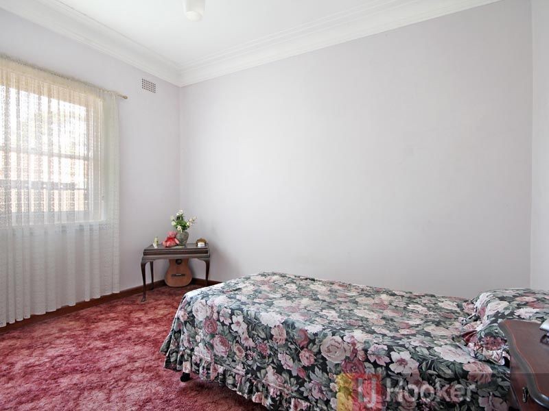 43 Bailey Parade, Peakhurst NSW 2210