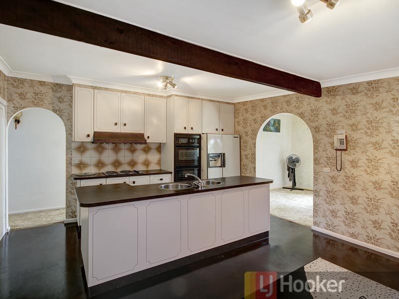 3 Loville Avenue, Peakhurst Heights NSW 2210