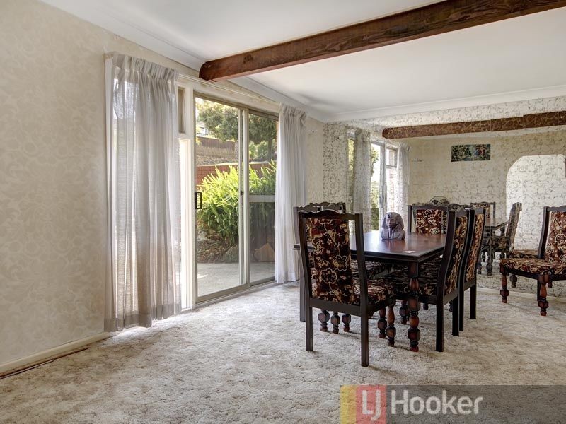 3 Loville Avenue, Peakhurst Heights NSW 2210