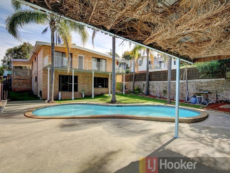 3 Loville Avenue, Peakhurst Heights NSW 2210