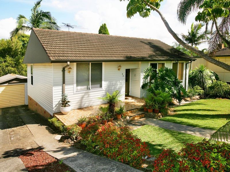 29 Hugh Avenue, Peakhurst NSW 2210