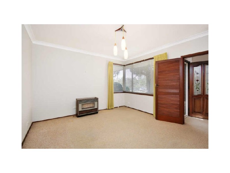 11 Breakwell Street, Mortdale NSW 2223